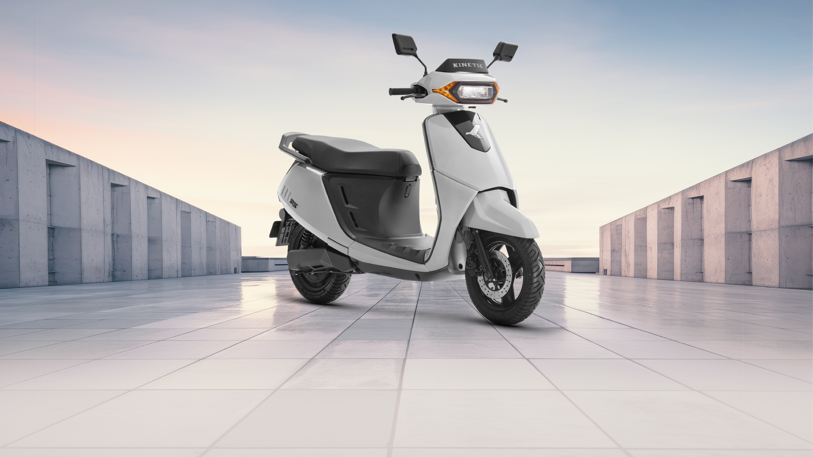 Kinetic EV DX Grey